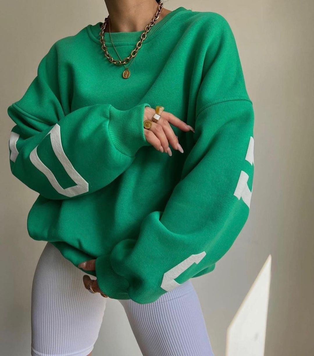 Women's Oversized Fleece-Lined Varsity Sleeve Crewneck Sweatshirt
