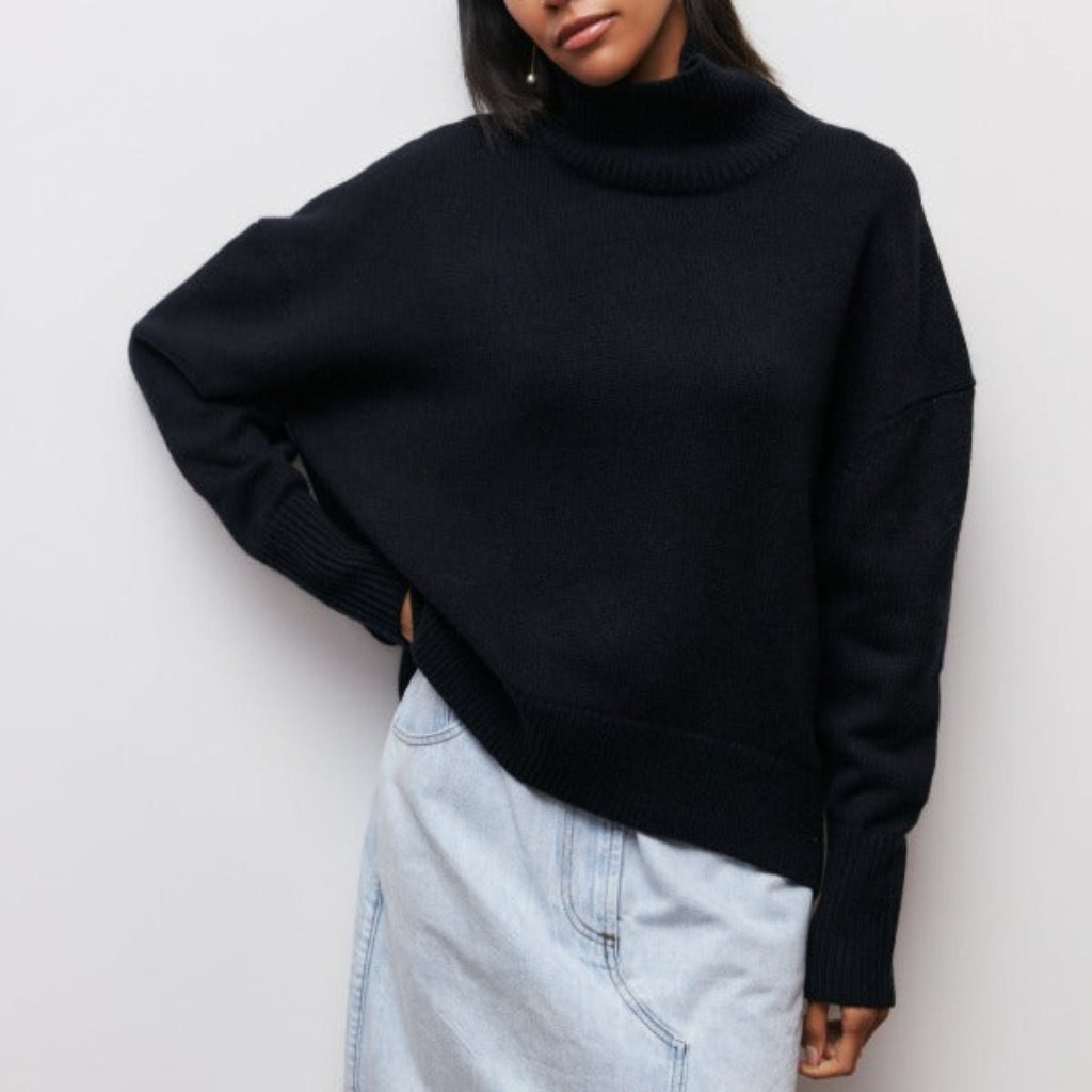 Women's Oversized Long-Sleeve Turtleneck Sweater