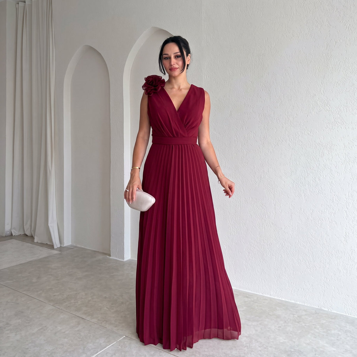 Women's Pleated Sleeveless Evening Gown