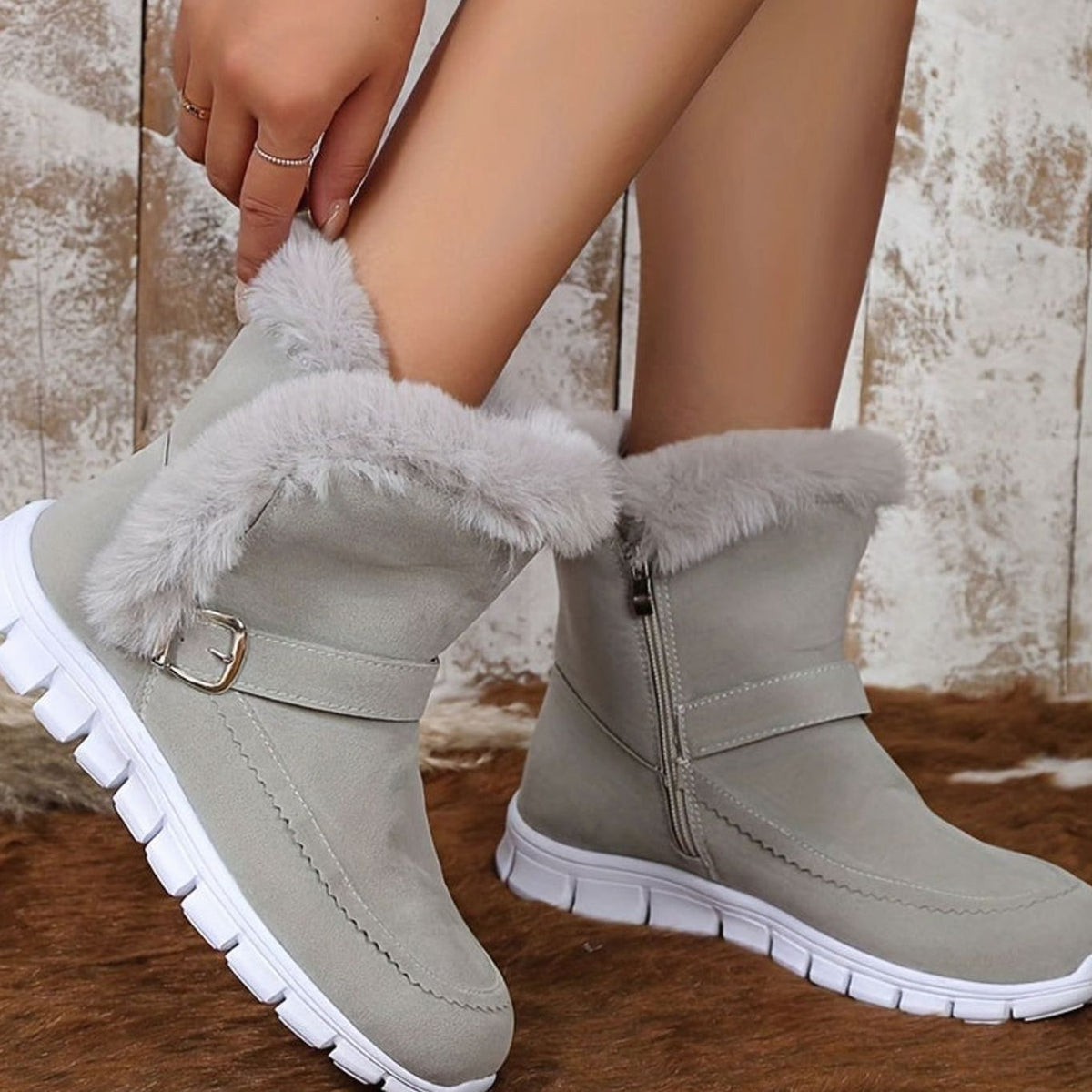 Bottes de neige montantes pour femmes à boucle et bordure pelucheuse