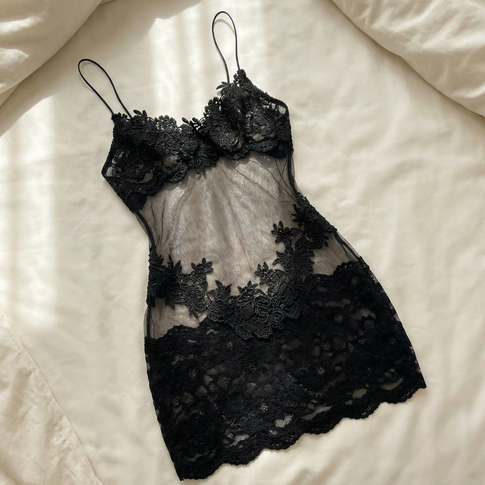 Robe nuisette transparente pour femme en dentelle brodée
