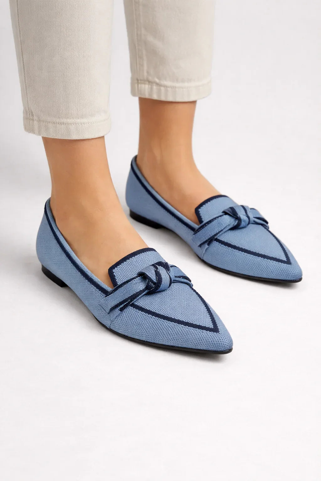 Women's Slip-On Pointed-Toe Knit Bow Loafers with Contrast Trim