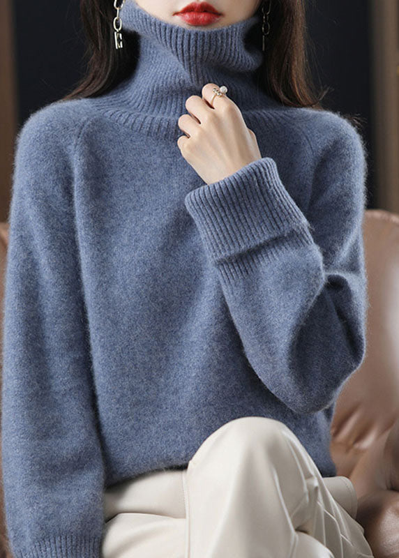 Women's Thick Turtleneck Sweater – Warm and Elegant Knitwear
