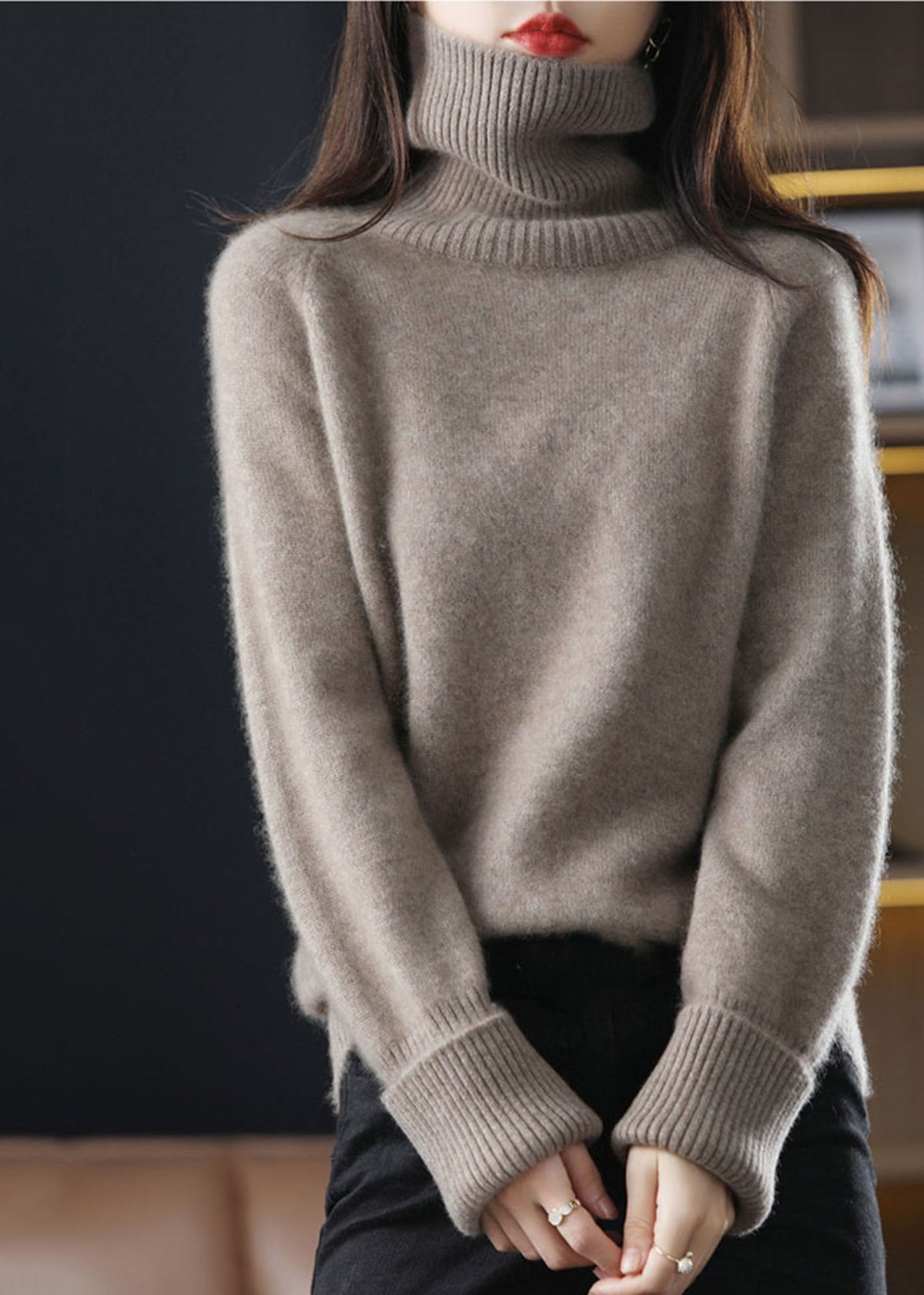 Women's Thick Turtleneck Sweater – Warm and Elegant Knitwear