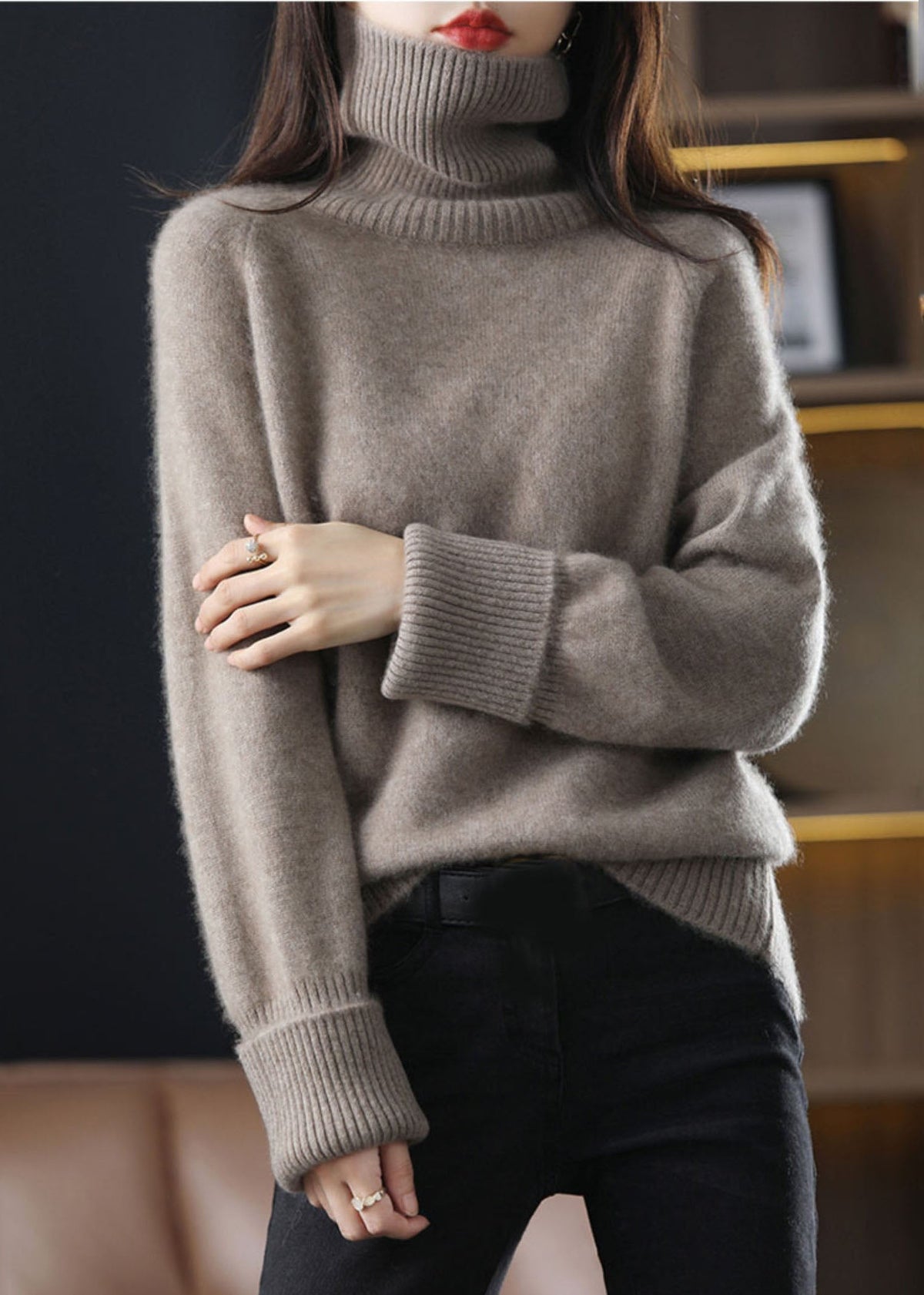 Women's Thick Turtleneck Sweater – Warm and Elegant Knitwear