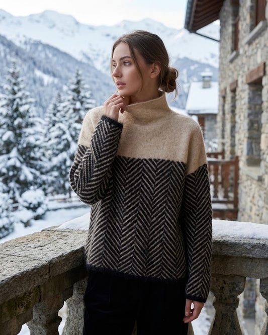 Women's Turtleneck Knit Sweater – Warm Loose-Fit Cashmere Sweater with Trendy Herringbone Pattern