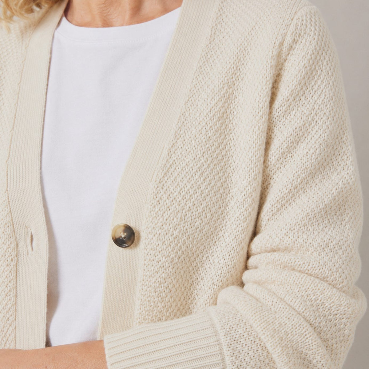 Women's V-Neck Button-Front Knit Cardigan