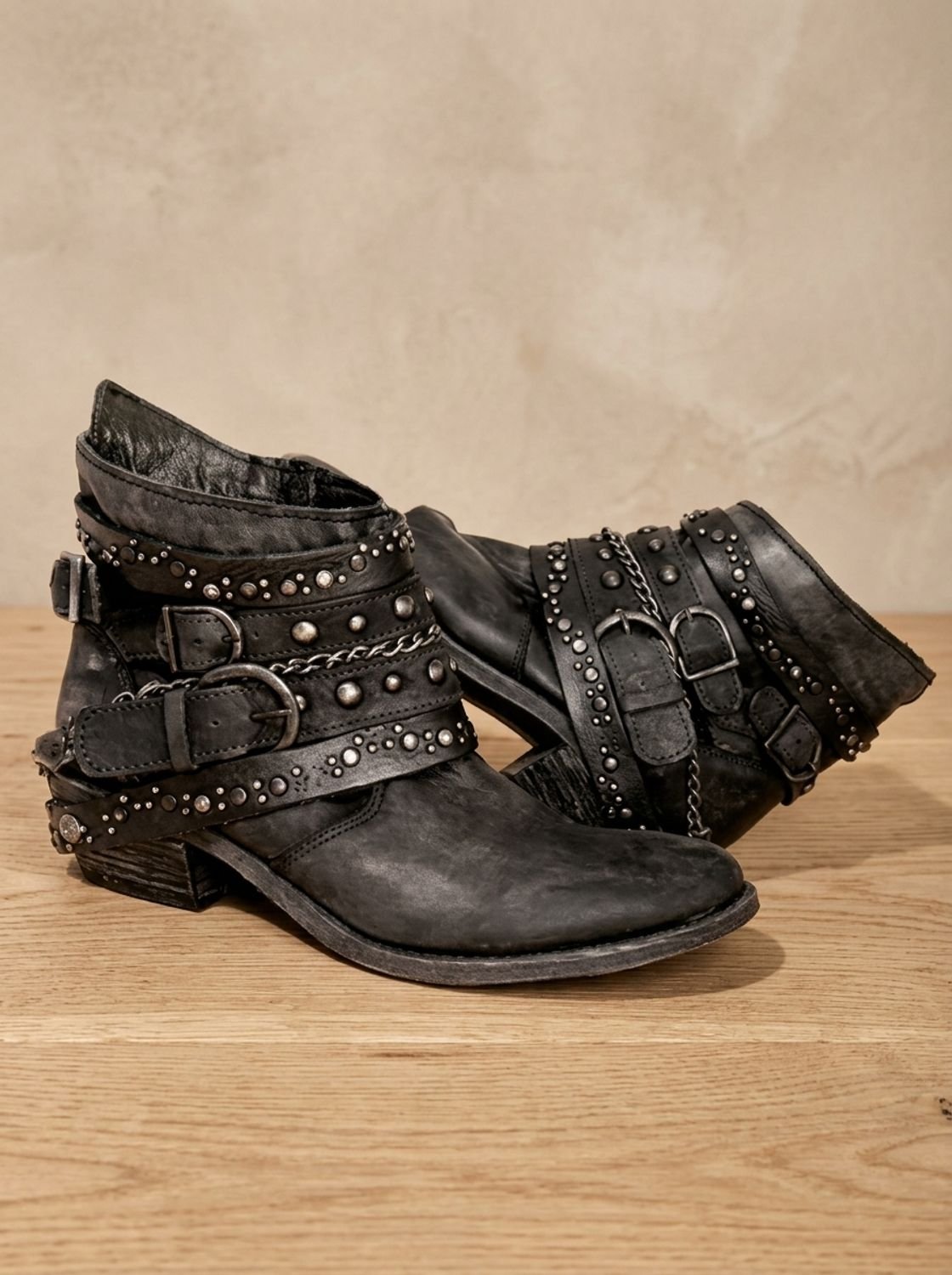 Bottines western vintage à bride à boucle et clous pour femme