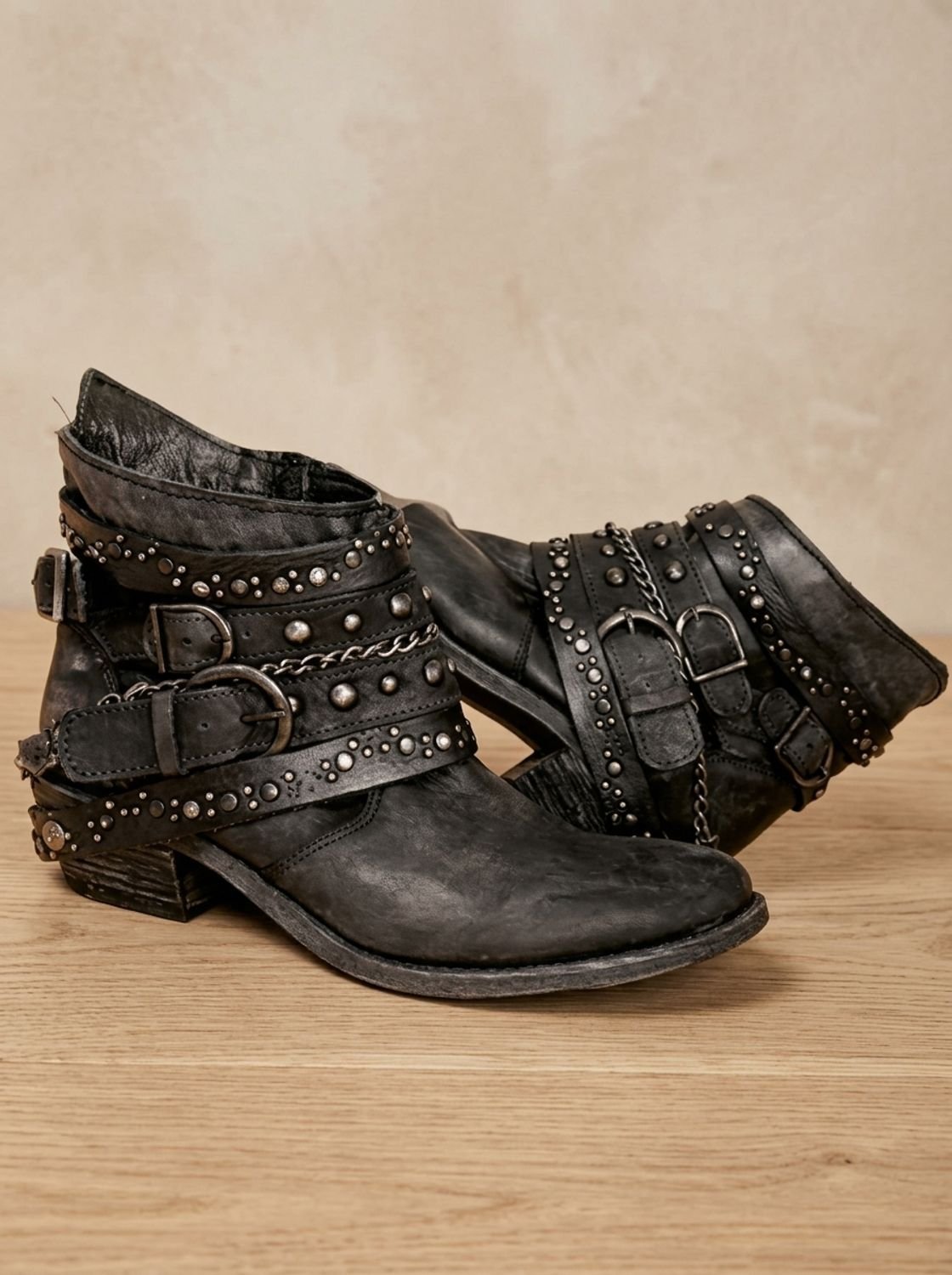 Bottines western vintage à bride à boucle et clous pour femme